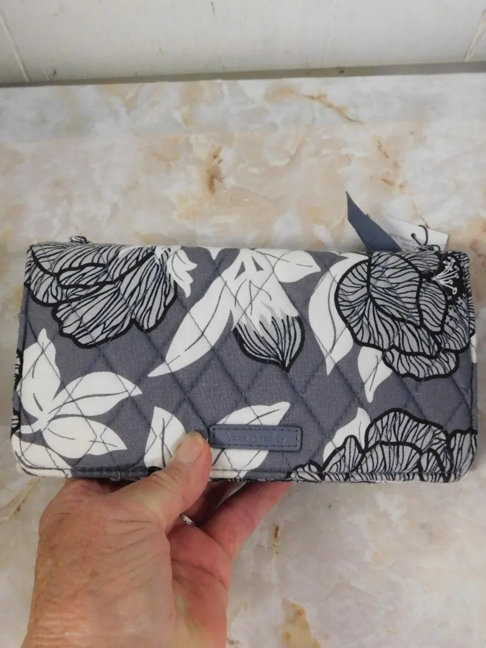 Vera Bradley RFID Wallet Crossbody Moon Shadow Meadow NEW with Tag - Picture 2 of 6